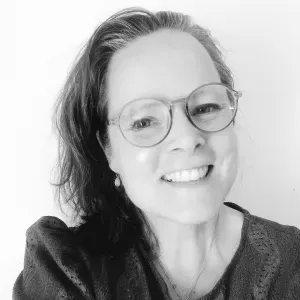 Très experimentée dans la petite enfance de 0-12 ans
