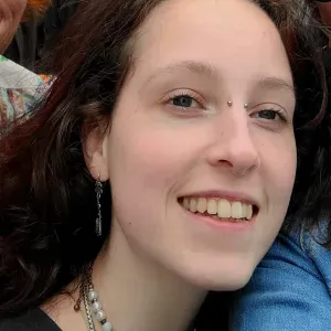 Baby-sitter expérimentée à Verviers ou Liége 