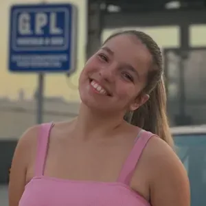 Sou de Rio Tinto, tenho 22 anos 