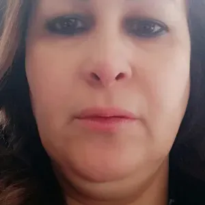 Garde animaux  femme qui aime animaux 