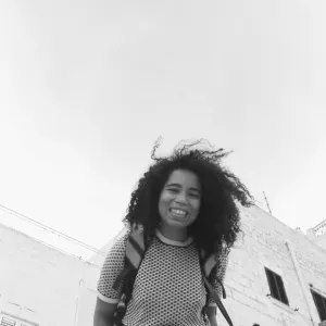 Babysitter Responsável, Horário Flexível & Almada