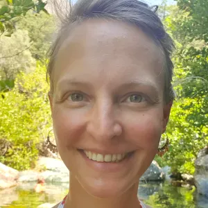 Recherche d'une baby-sitter a Paris 16