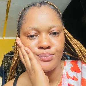  Baby sitter expérimenté au Cameroun 