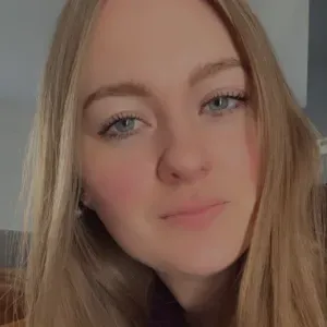 Je recherche une baby-sitter