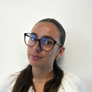 Baby-sitter nancy (aide au devoir)