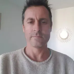 Homme de ménage  disponible dessuite 