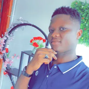 Pet-Sitter passionné de chiens disponible à Paris