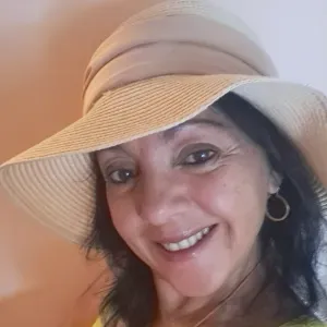 Una giovane nonna per i tuoi bambini 