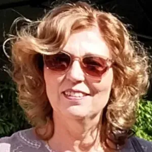 Committed tutor looking for a job