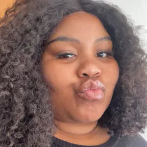 Cuidador compassivo no porto. Disponibilidade imediata.