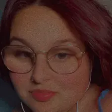 Pet-sitter destinée ou à vos bébé ainsi que adultes 