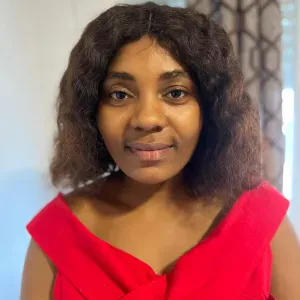 Cuidadora de niños en Ajofrin.