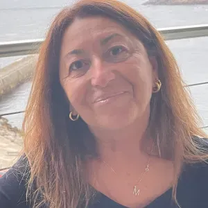 Tata esperta e affidabile in zona Chiavari e alture.