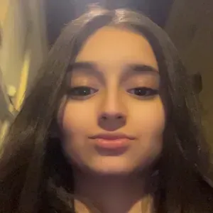Baby-sitter à Saint-Étienne 18 ans