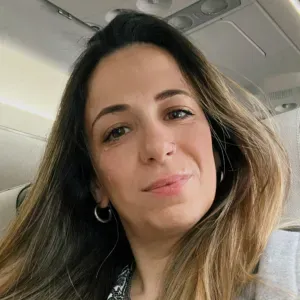 Empregada de limpeza com experiência no estrangeiro