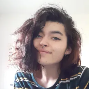 Etudiante en informatique, disponible pour des cours de math