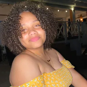 Baby-sitter (étudiante) au Havre! Dispo 