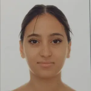 Garde d'Enfants au Top à Paris – Sourire et Sécurité !