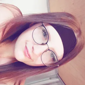 Baby-sitter brehan ! Motivee et disponible 