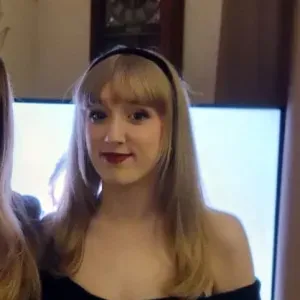 Babysitter available in Chester