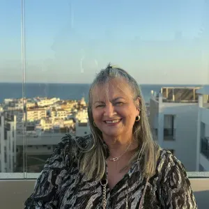Cuidadora compasiva em Albufeira