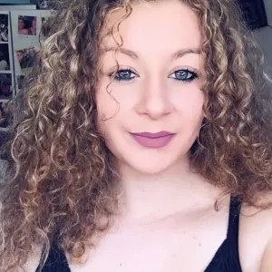 Baby-sitter expérimenté sur Pau 