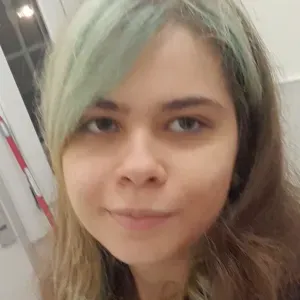 Petsitter e insegnante di inglese a Reggio Emilia esperta