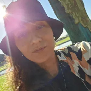 Hey! Eu sou a Tia Tai, muito gosto!