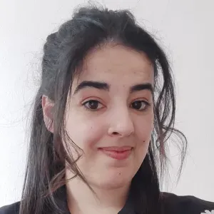 Baby-sitter sérieuse et bienveillante à Brest