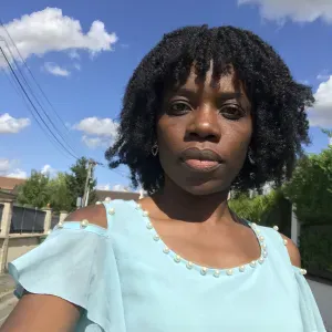 Baby-sitter expérimentée à Drancy 