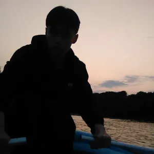 Pet-sitter/baby-sitter/house-sitter !