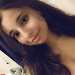 Jeune femme de 19 ans , sérieuse et fiable  