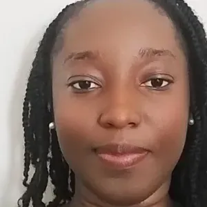 Baby-sitter expérimentée à Paris