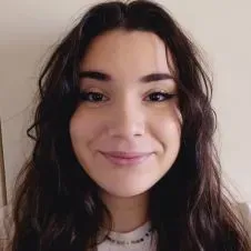 Sono Elena, non esitate a contattarmi