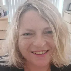 Elementary Teacher and Pet Sitter