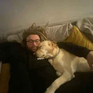 Experienced Pet Sitter | Calm, Reliable & Animal-Loving