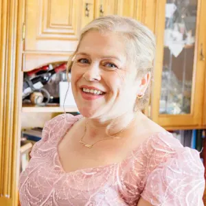 Empregada de Limpeza e Funções Domésticas