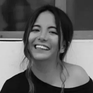 Experienced babysitter looking for a job!