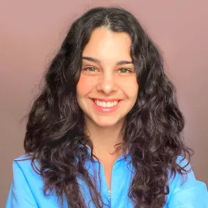 🇪🇸 Experienced nanny bringing care, fun & learning!  