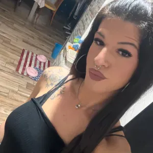  Addetta alle pulizie con esperienza disponibile a Roma