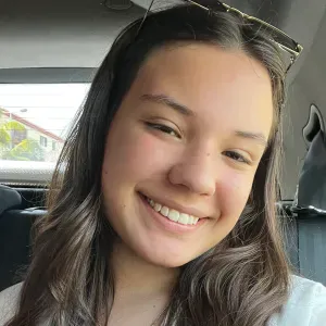 Babysitter com experiência e primeiros socorros