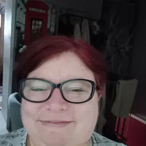 Auxiliaire de vie avec dix ans d'experience