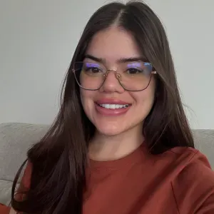 BABY-SITTER com experiência EM FANZERES 