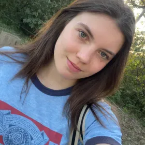 Besoin d'une baby-sitter occasionnelle ? Je suis là ! 