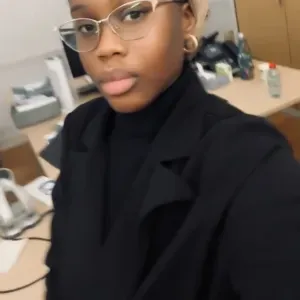 Babysitter experimenté à ville d'Avray