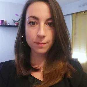 Pet sitter chez le propriétaire, balades et alimentation.