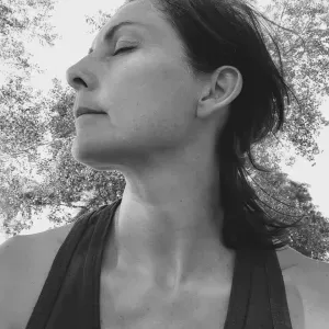 Disponible pour la garde de votre enfant  à votre domicile