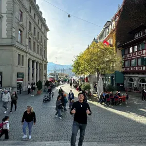 Infermiere con esperienza di 10 anni. 