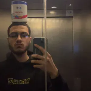 Baby-sitter disponible tout de suite à Grenoble