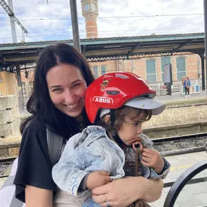 Friendly Babysitter from Belgium Looking to Help Your Family